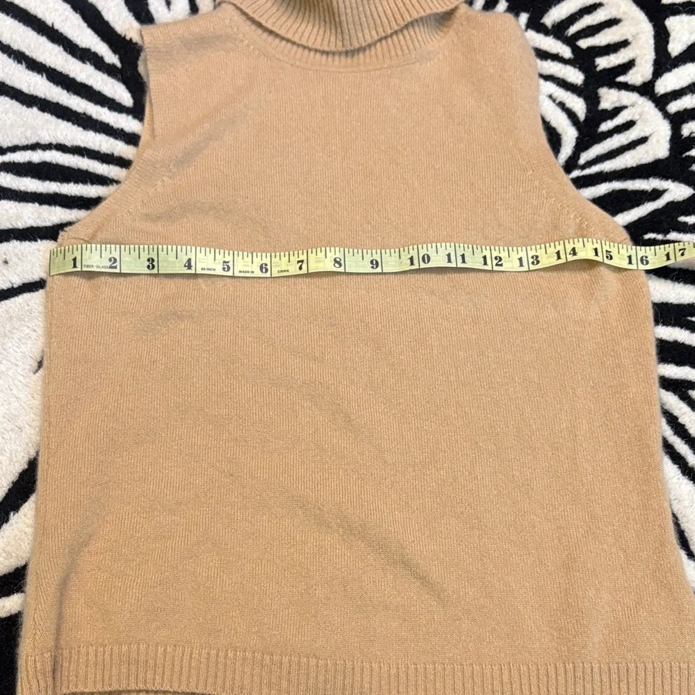 Vintage Lord & Taylor Two-Ply Cashmere Turtleneck - Camel - Picture 5 of 6